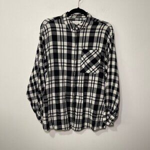 Topshop Women's Black & white oversized long sleeve button down flannel shirt 10